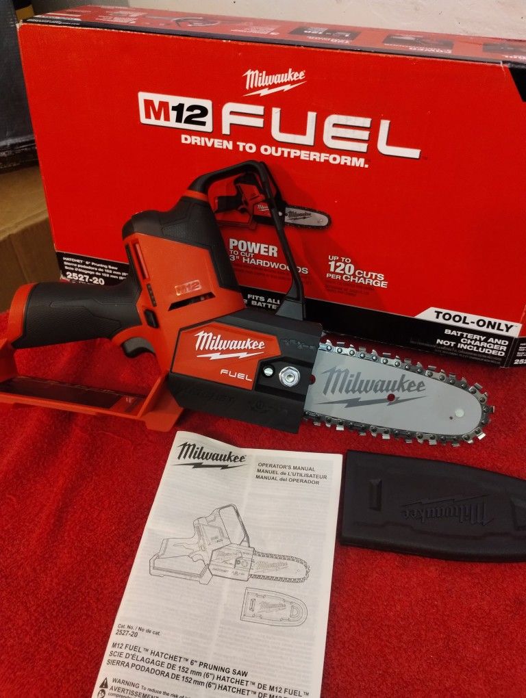 M12 MILWAUKEE FUEL 6" Chainsaw Tool Only $$150