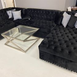 Atlas black sectional 3pc❤️✨ we have delivery 🚛👍🏼 only $49 down 👏🏼 (Price:$2349)