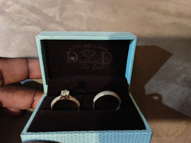 Wedding Ring With Dimond. PICKUP AVAILABLE!