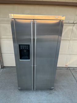 Refrigerator GE monogram Stainless steel counter depth