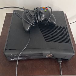 Xbox 360 And 7 Classic Games 