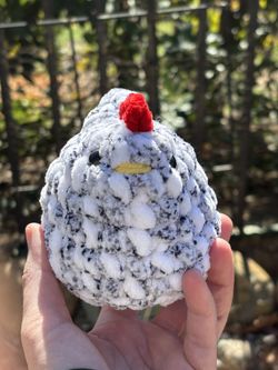 White And Black Speckled Chicken 🐔 Handmade 🧶 Crochet
