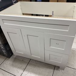 White Bathroom Vanity 36 in W X 22 in D x34 in H