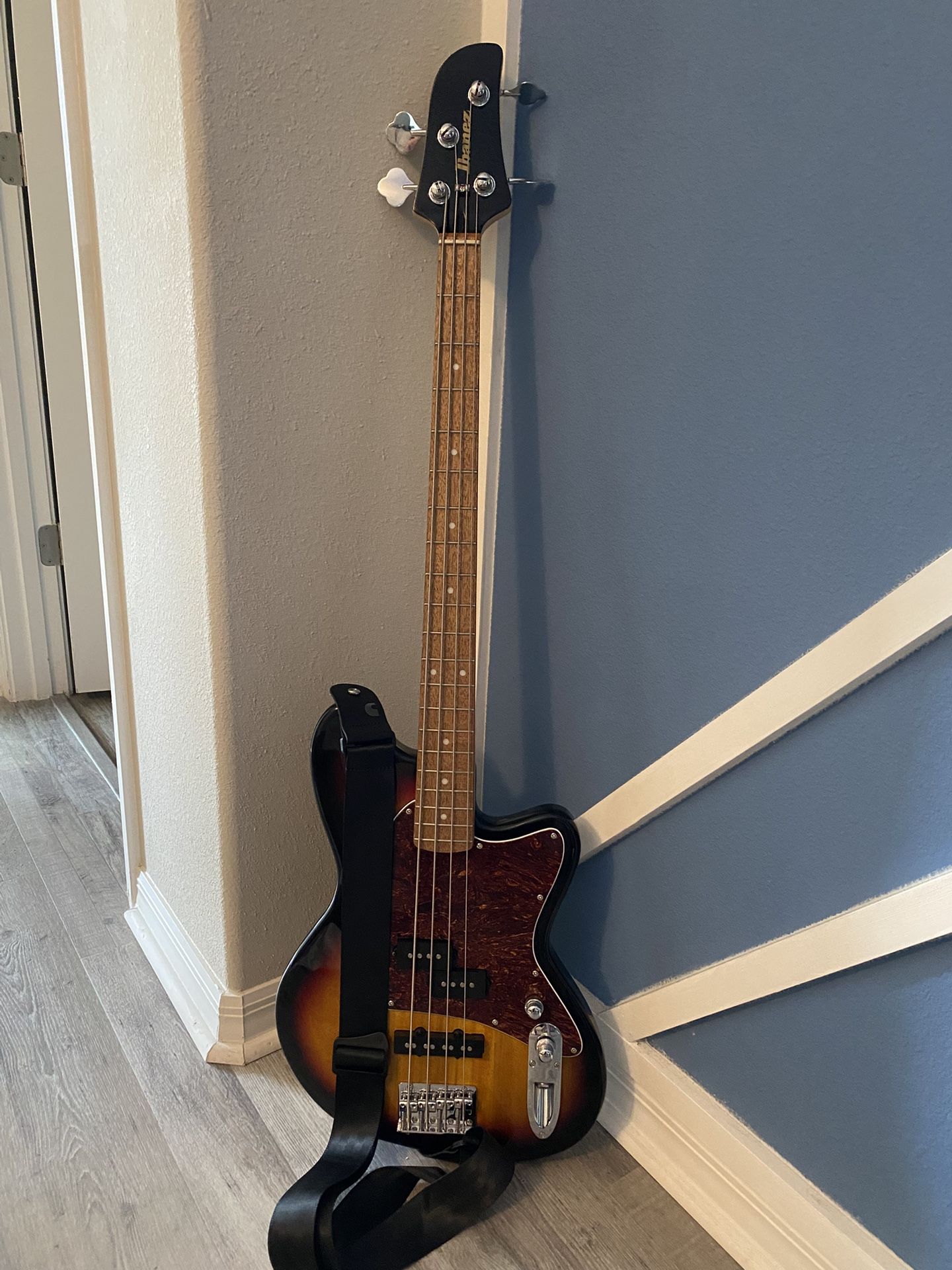 Ibanez TMB100 Talman Electric Bass