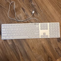 Apple Keyboard
