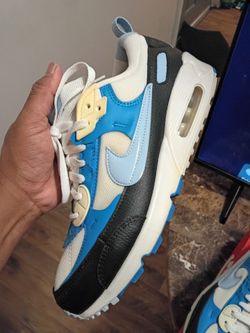 Wms 11 men 9.5