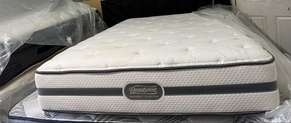 Full Size Mattress (Colchón Full Size)