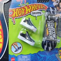 Hot Wheels Skate Electrick Grind Skateboard Treasure Hunt