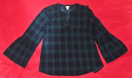 J.Crew Green & Navy Tartan Plaid Bell Sleeve Blouse, featuring a classic V-neckline and distinctive flared bell sleeves, large