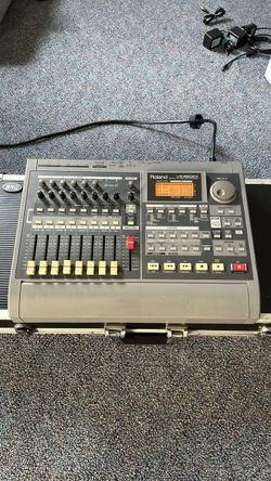 Roland VS-880EX Digital Studio Workstation
