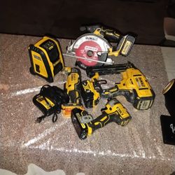 DeWalt  Bundle  With Battery And Charger 