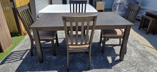 Dining Table 4Chairs