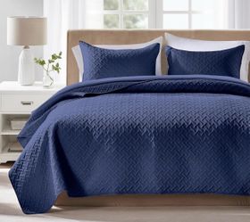 New Queen Size Ultra Soft Navy Blue Quilt Lightweight Microfiber Bedspread Coverlet Bedding
