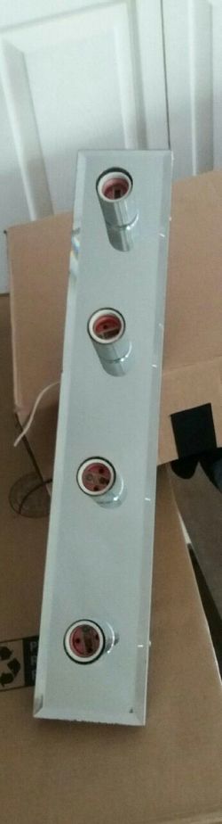 Used bathroom light fixture