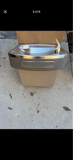 New ELKAY dual fountain wall mount water cooler New asking $350 commercial