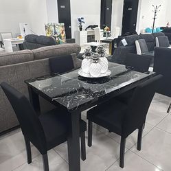 Dining set. Ask for price.