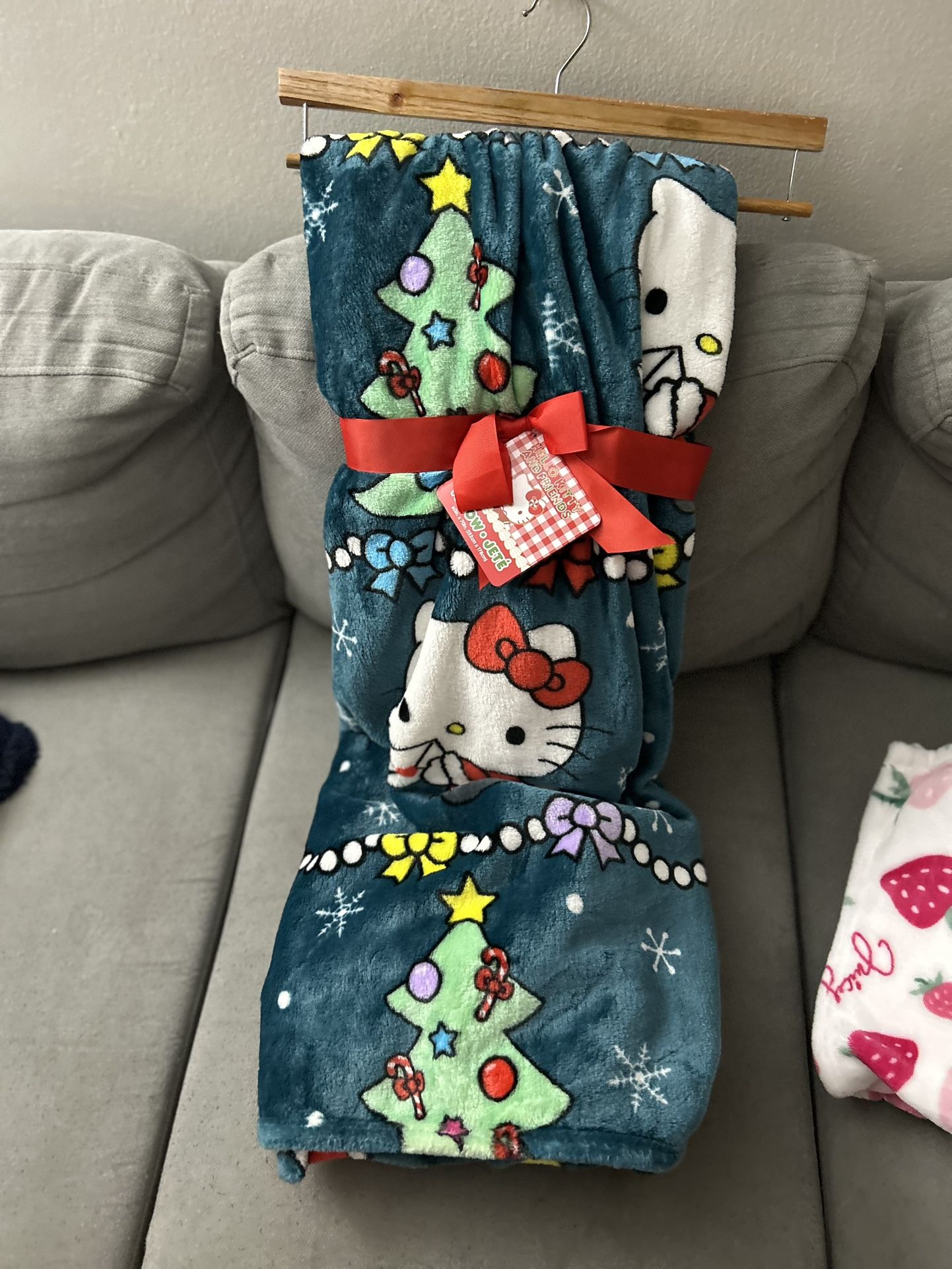 Hello Kitty Blanket
