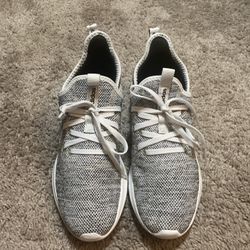 Grey/white Adidas Cloudfoam Running Shoes Size 8.5