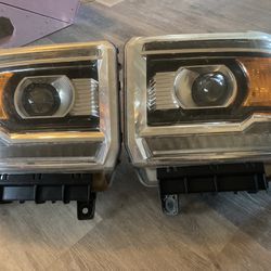 2014 GMC Sierra 1500 OEM Headlights