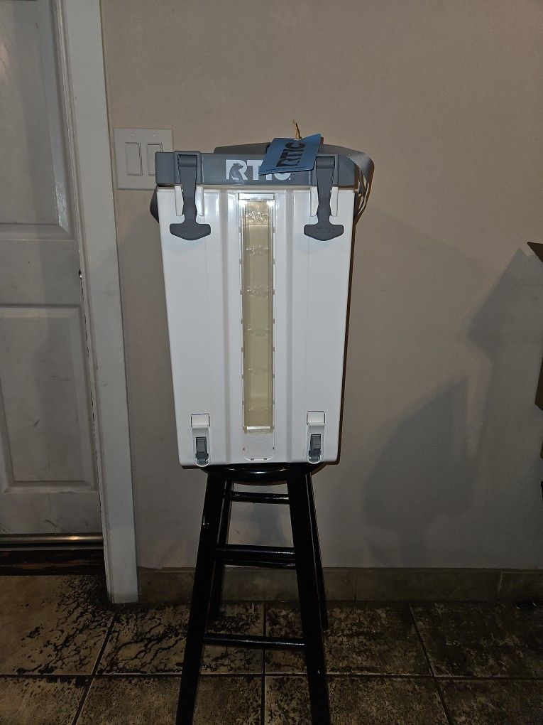 RTIC Haltime Water Cooler 6 Gallons 