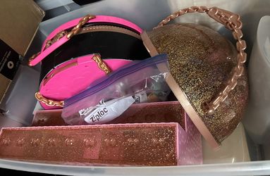 Lots Of LOL’s, Travel And display Case