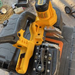 Dewalt Bans Saw 20 Volts 