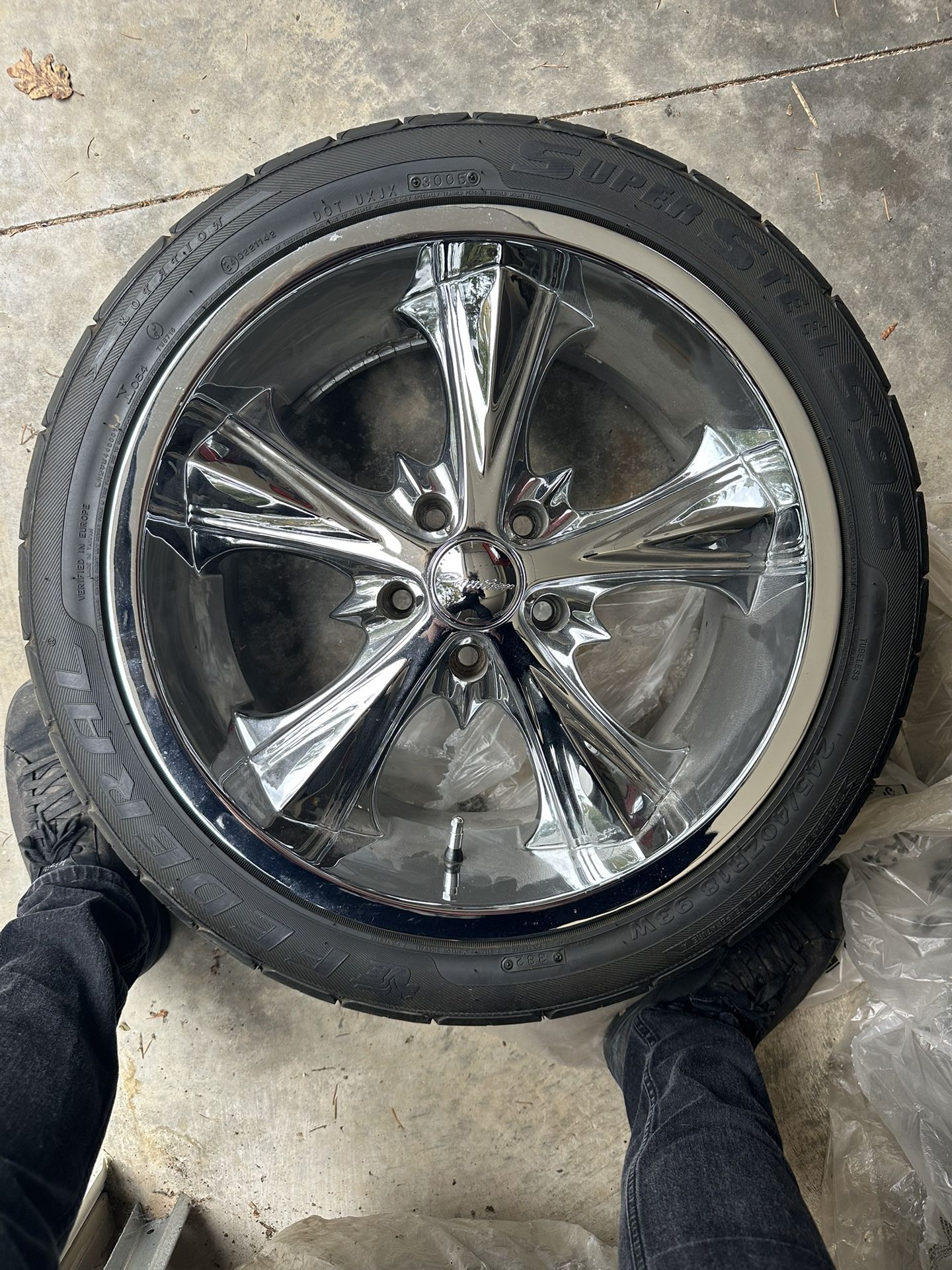 Set Of 4 18” Chrome Panther Wheels With Tires