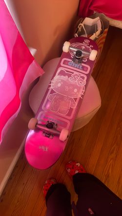 hello kitty skateboard
