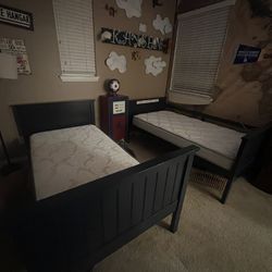 Twin Beds With Mattresses