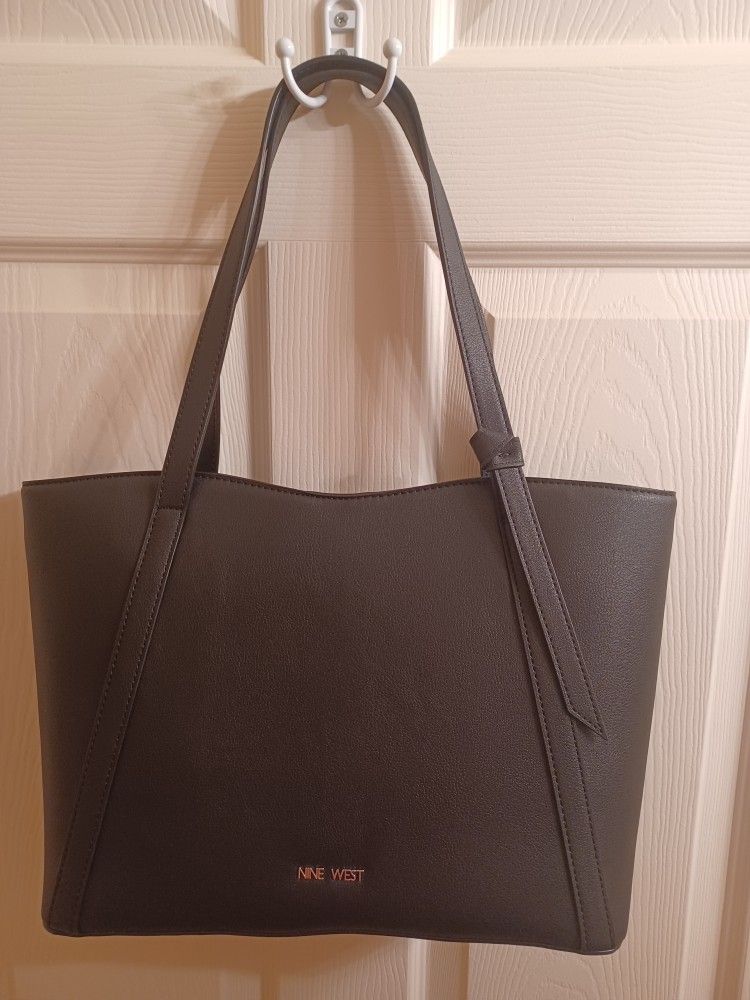 NEW Nine West Black "Ruthie" Purse