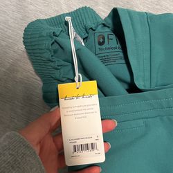 Figs Yola Skinny Pants