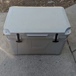 52 Quart Cooler