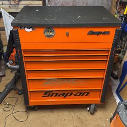 snap on tool chest