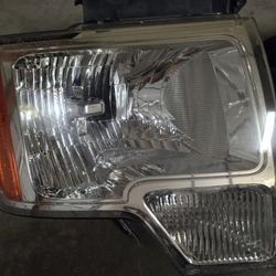 2014 Ford F150 OEM Headlight Set