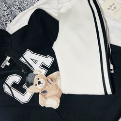 Sweatshirt and leggings set 🥰🤍