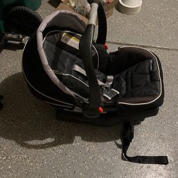 Graco Detachable Car Seat