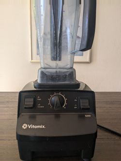 Vitamix 5200 blender + canister + extras