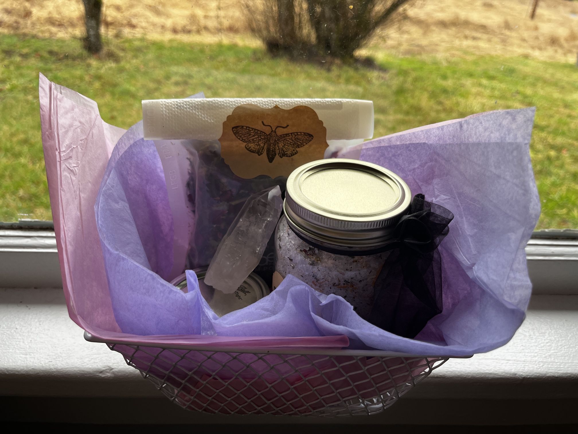 SALE SUNDAY! Valentine’s Basket! (PNW Self Care)