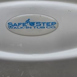 SAFE-STEP WALK IN TUB