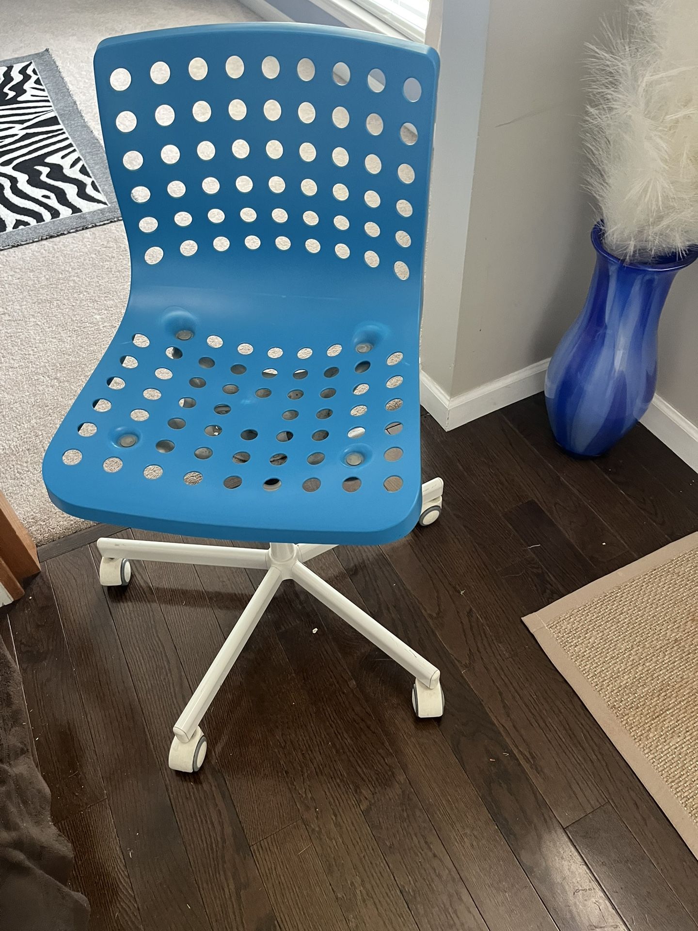 Office Chair For Sale 
