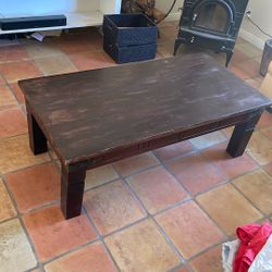 Solid wood coffee table 