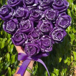 Bandana Roses In Bouquets Heart Boxes