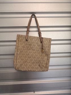 Michael Kors MK Signature Tote Bag