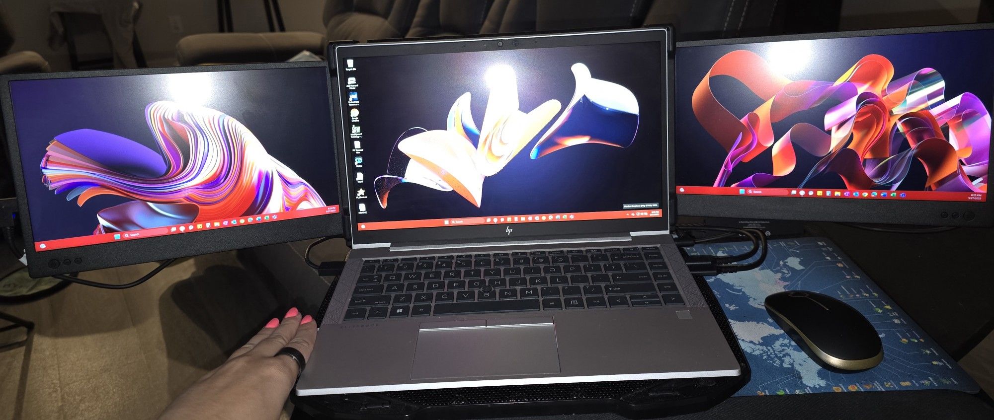 Portable Laptop Screen Extender
