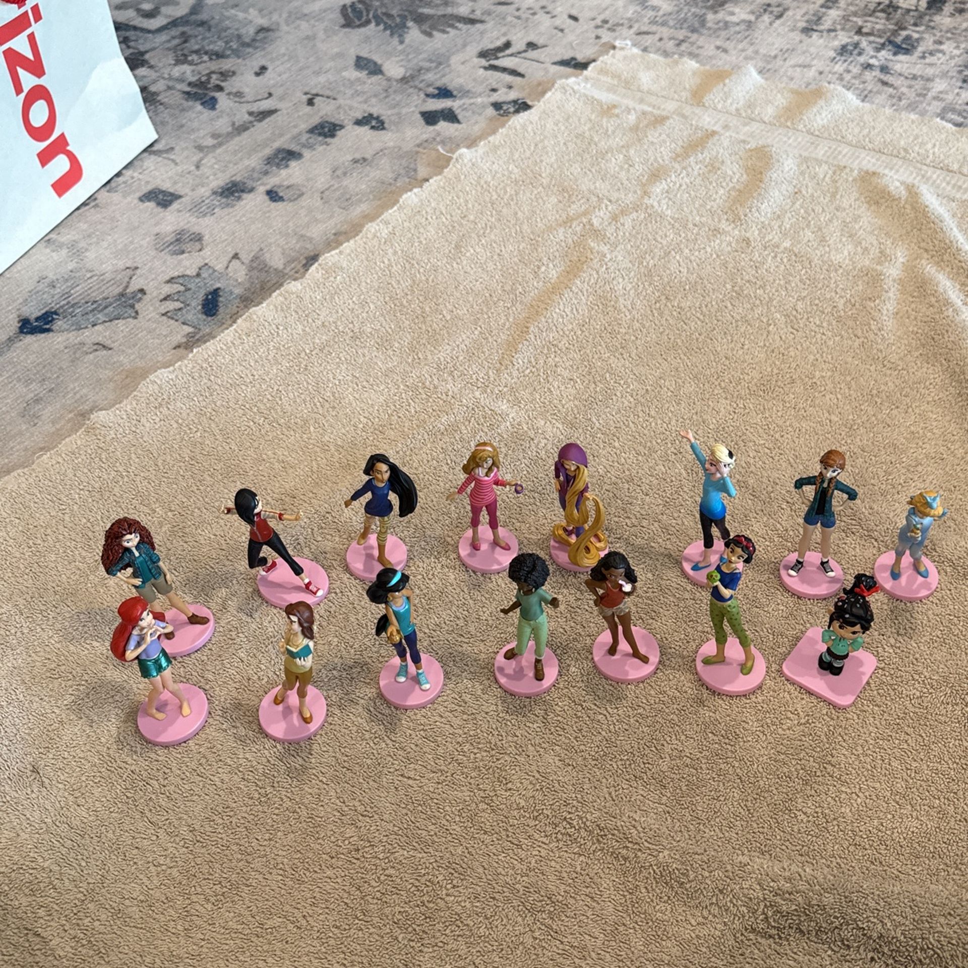 Disney Character Cake, Toppers