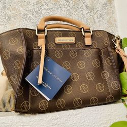 adrienne vittadini medium satchel Purse chocolate Brand New With Tags 