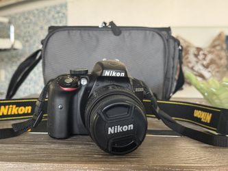 Nikon D330 Camera