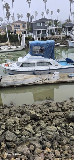 1974 Luhrs Sport Fisher