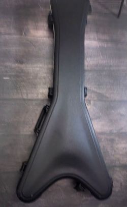 Skb flying v Electric Guitar Hard case ! $150 or best offer