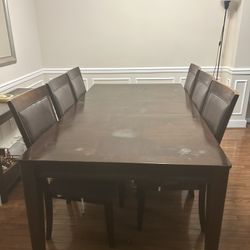 Dinning Table 